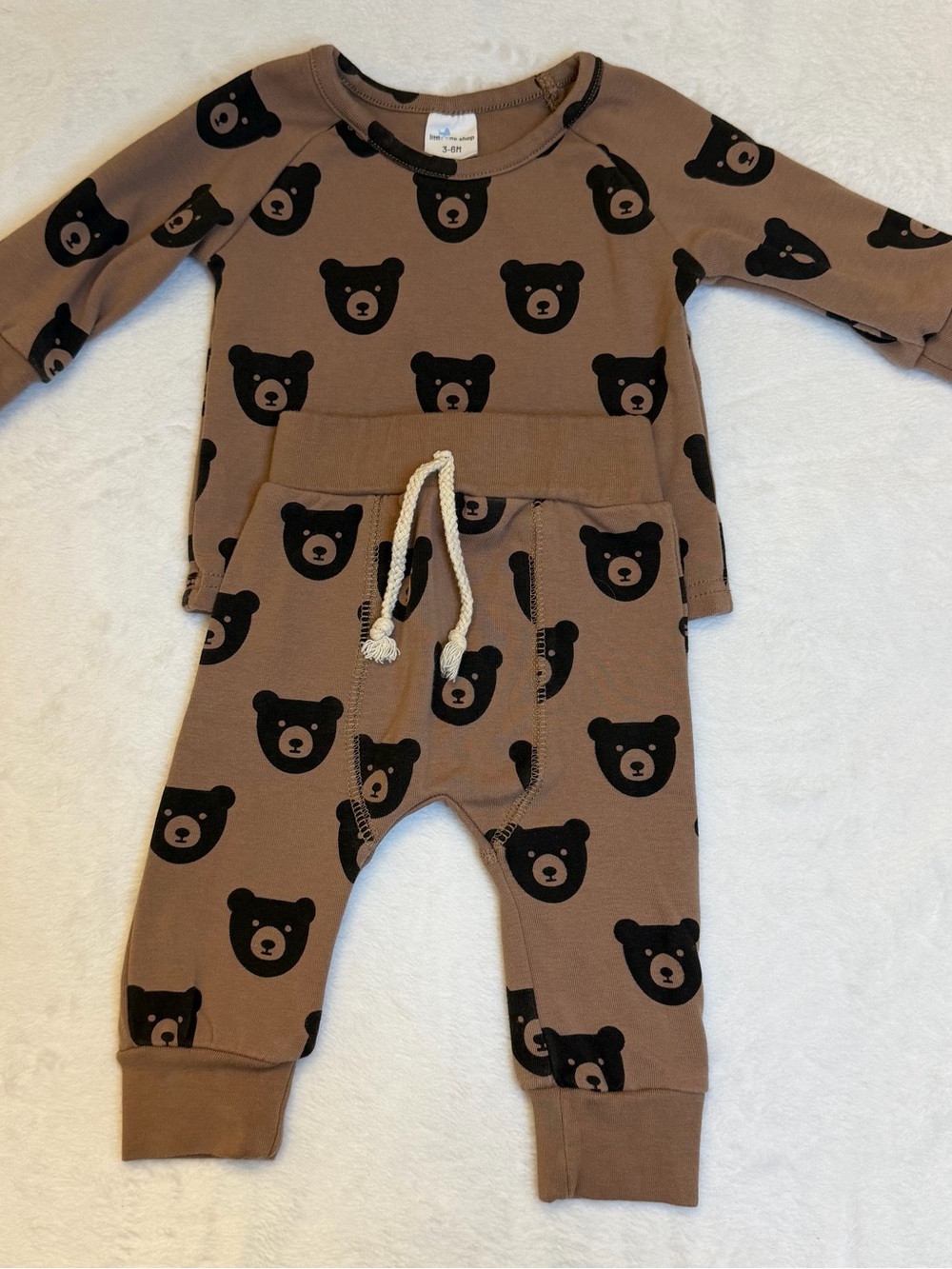 Little One Shop Bear Print Lounge Set - Cozy Two-Piece - 3-6 months